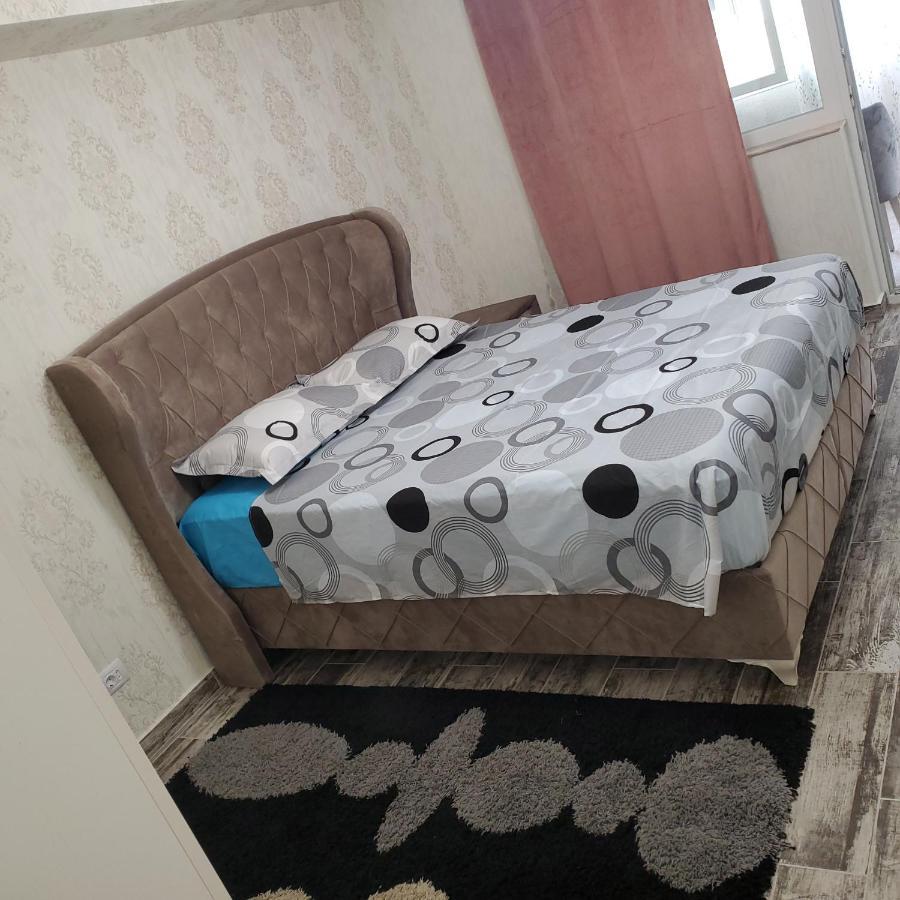 Luxury Apartament Bacovia Бакэу Экстерьер фото