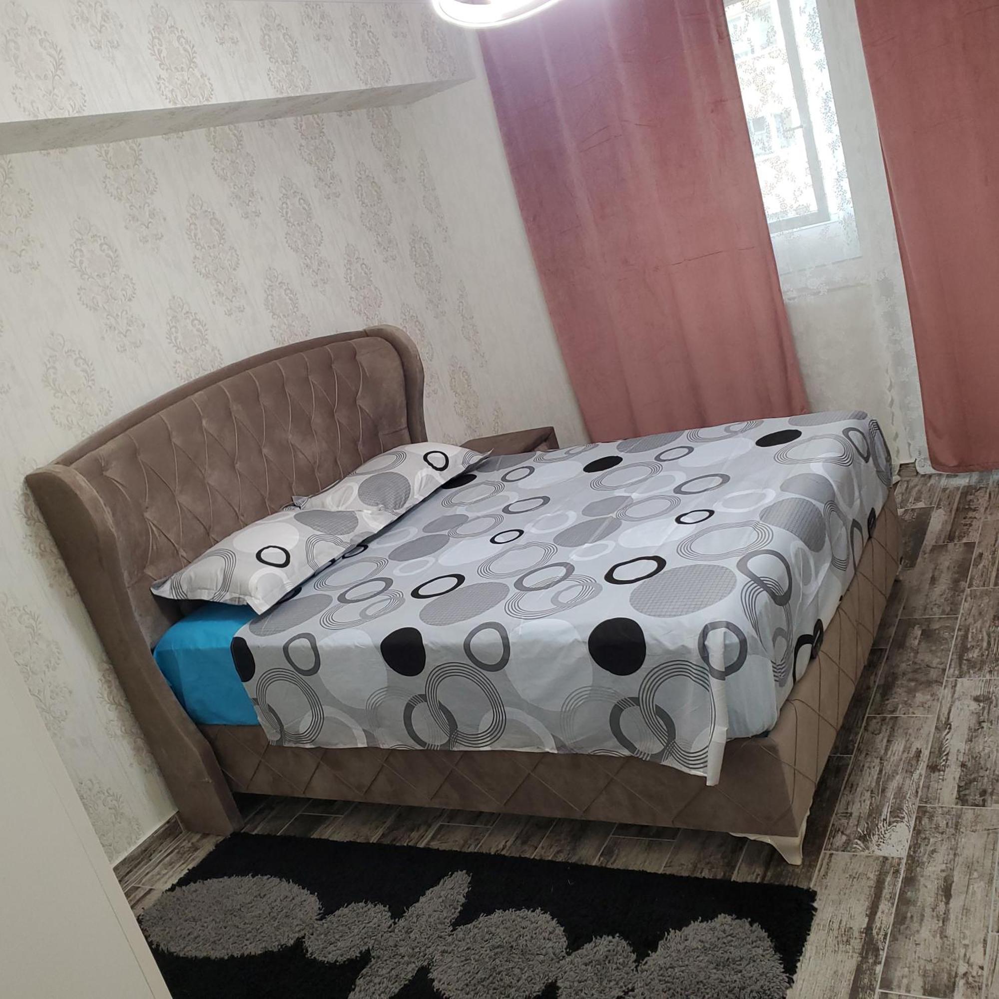 Luxury Apartament Bacovia Бакэу Экстерьер фото